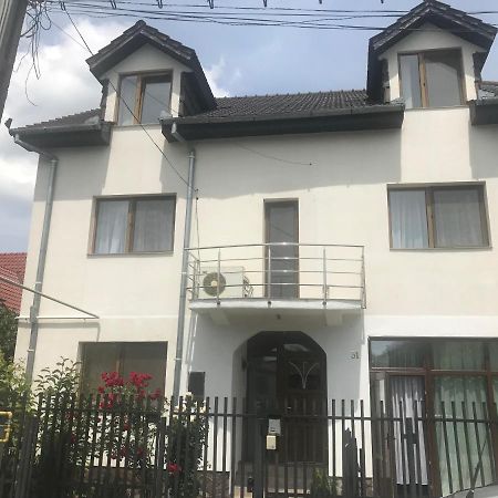 Spacious And Cozy 3Bd+Terrace Couples Apartment Timisoara Exterior photo